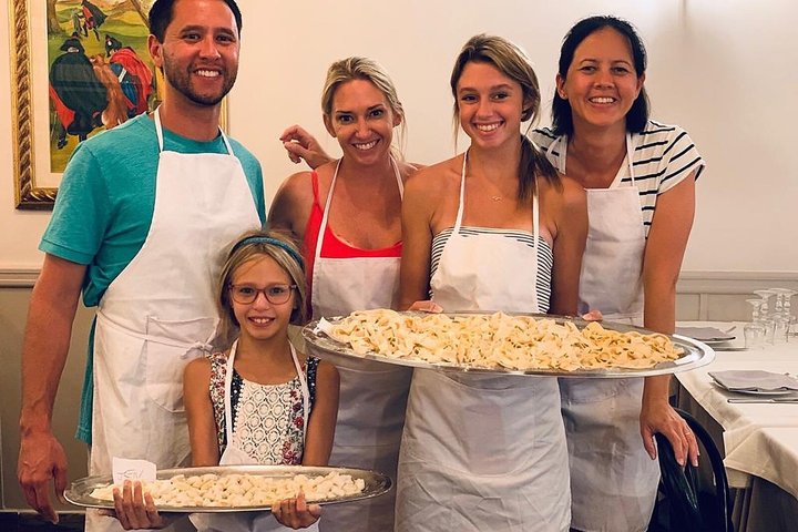 Bologna: Pasta and Tiramisu Small Group Cooking Class with Wine