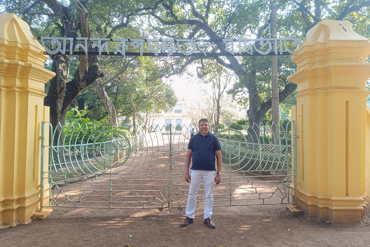Private Guided Day Trip to Santiniketan from Kolkata (Calcutta)