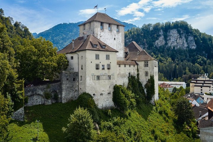Discover 4 Countries in One Day from Zurich in Small Group