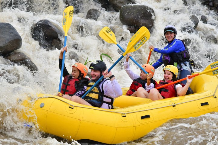 Balsa River White Water Rafting class 2/3 in Costa Rica