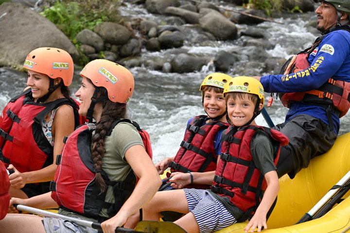 Balsa River White Water Rafting class 2/3 in Costa Rica