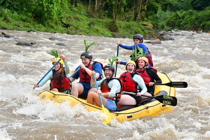 Balsa River White Water Rafting class 2/3 in Costa Rica