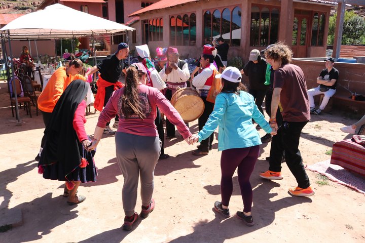 Full Day Tour Uros and Taquile Islands (Speed Boat)