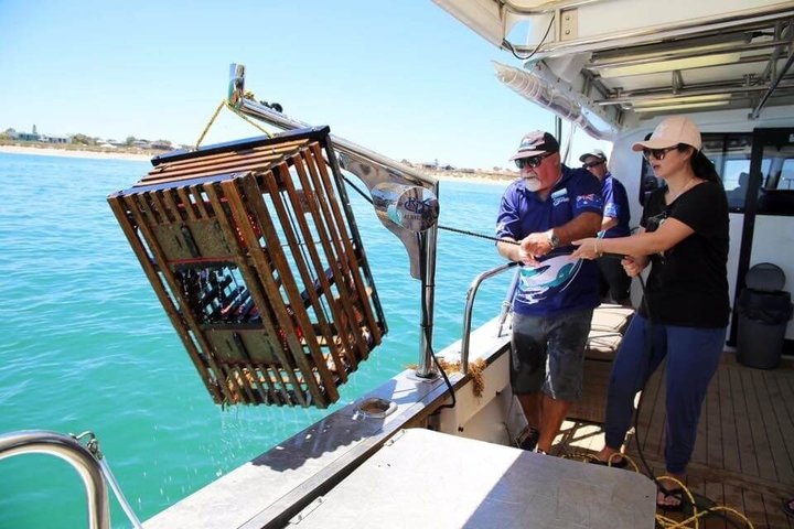 Mandurah Wild Seafood Experience