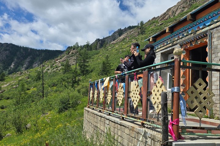 Chinggis Khaan Statue and Terelj National Park (Private Tour)