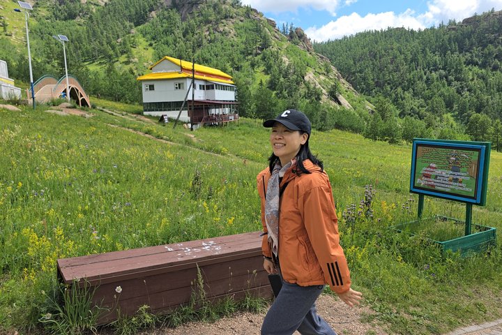Chinggis Khaan Statue and Terelj National Park (Private Tour)