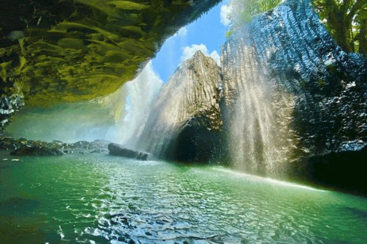 Dray Nur Waterfall Ede Cuisine and Local Village Experience