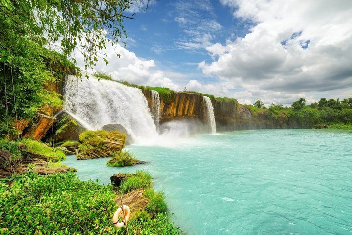 Dray Nur Waterfall Ede Cuisine and Local Village Experience