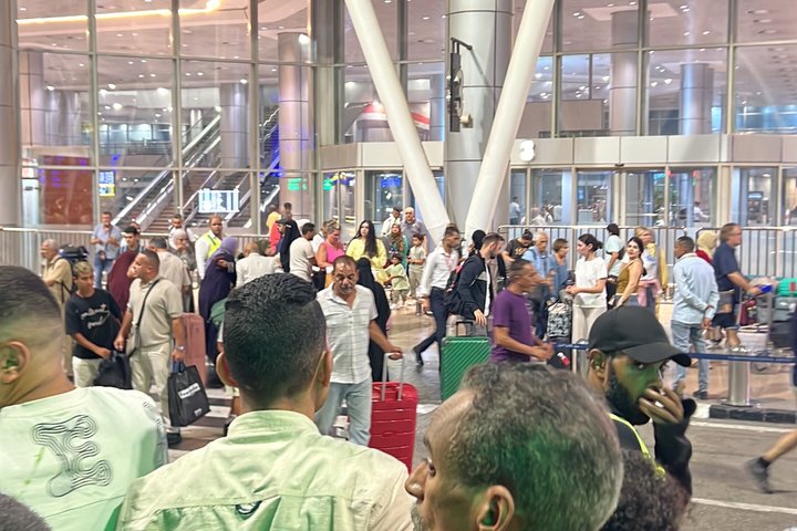 Private Cairo Airport Transfer (Pickup or Drop-off Service)