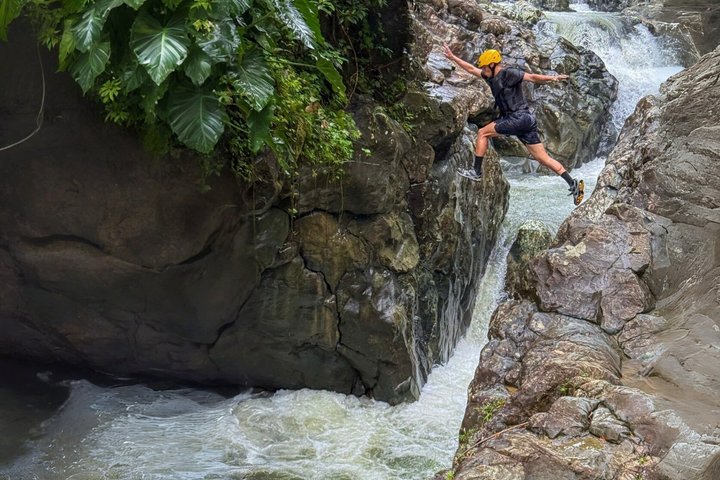 Small Group El Yunque Half Day Tour with Transport: Waterslide