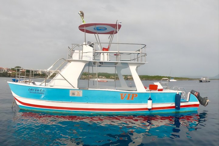 Catamaran Yacht Party Boat Puerto Plata Snorkeling and Open Bar