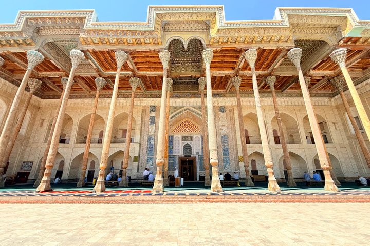 Bukhara: Walking Tour with a Small Group. Complete Guidance