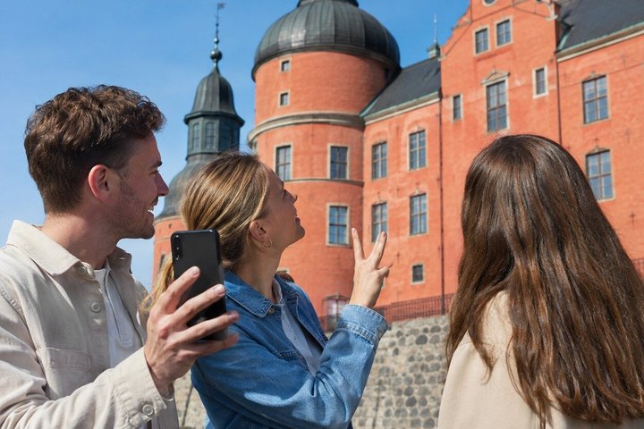 Västerås Scavenger Hunt: Self-Guided City Exploration Game