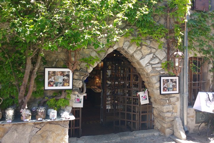 Full-Day 3 Village Tour of Provence: Splendid & Secret