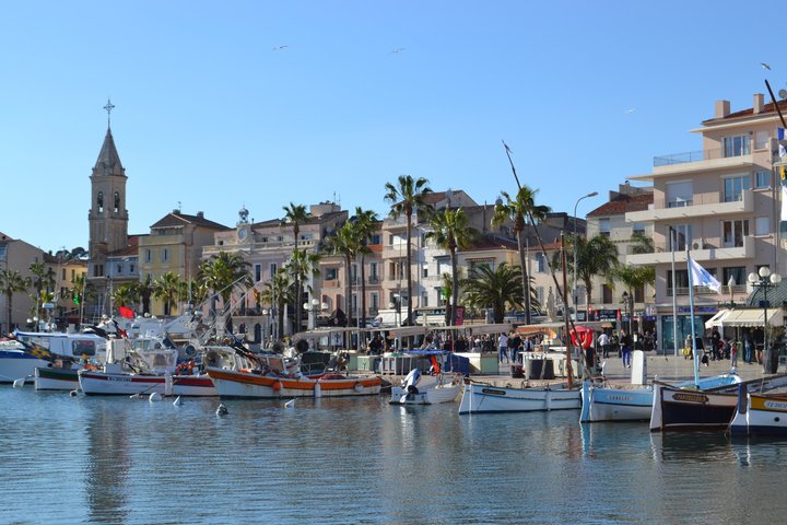 Full-Day 3 Village Tour of Provence: Splendid & Secret