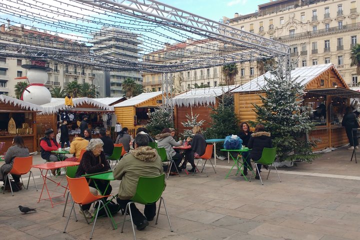 Guided Tour in Toulon: Provencal Port & Splendid Old City