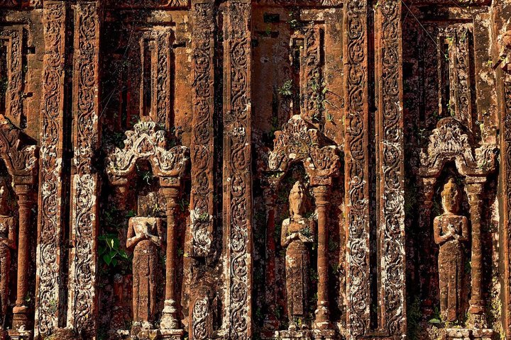 Da Nang private car: Golden Bridge, My Son & Marble Mountains