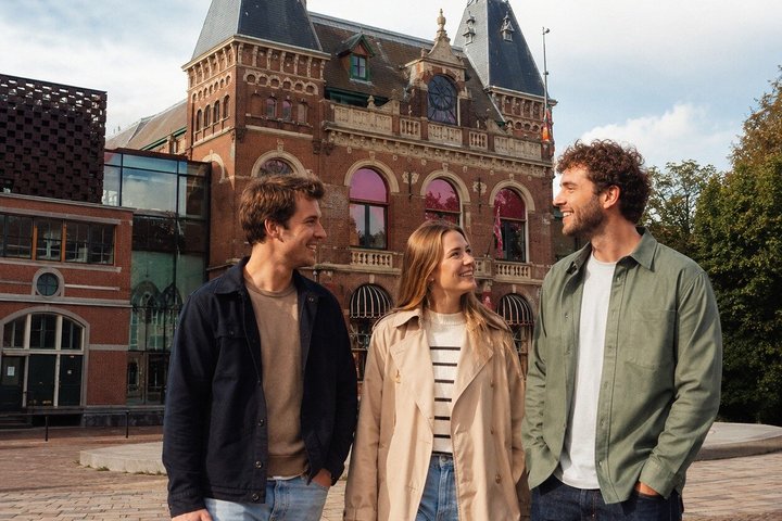 Leeuwarden Scavenger Hunt: Self-Guided City Exploration Game