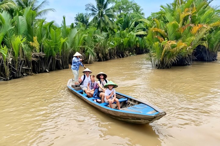 Cu Chi Tunnels and Mekong Delta VIP Tour by Limousine