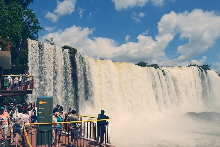 Best Private Tour Iguassu Falls Brazil, Argentina in 1 day