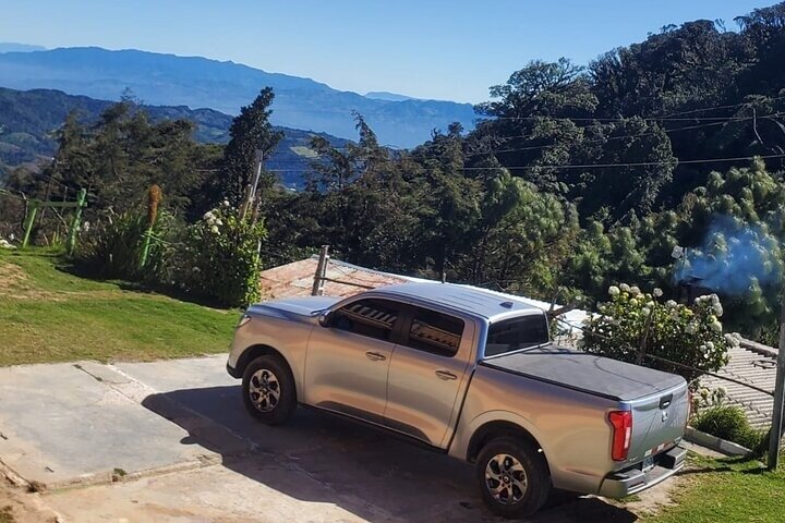 12-Hour Private Transportation Service in El Salvador