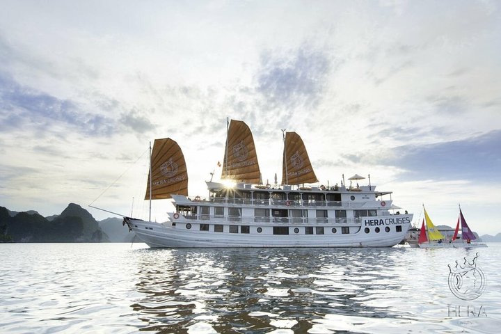 Ha Long Bay 3D2N Premium Cruise Experience from Hanoi